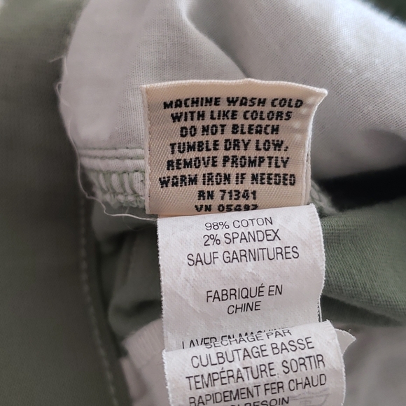 L.L. Bean Classic Fit Chino Skirt with Roses S 20 - Picture 7 of 9